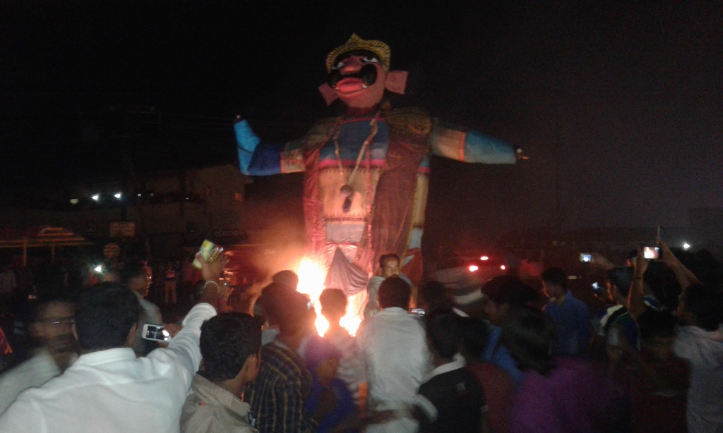 ಮಹಿಷ ದಹನದ ಪರಿಪಾಠ ಬಿಡದಿದ್ದರೆ ಉಗ್ರ ಹೋರಾಟ: ಬಿಎಸ್ಪಿ ಎಚ್ಚರಿಕೆ